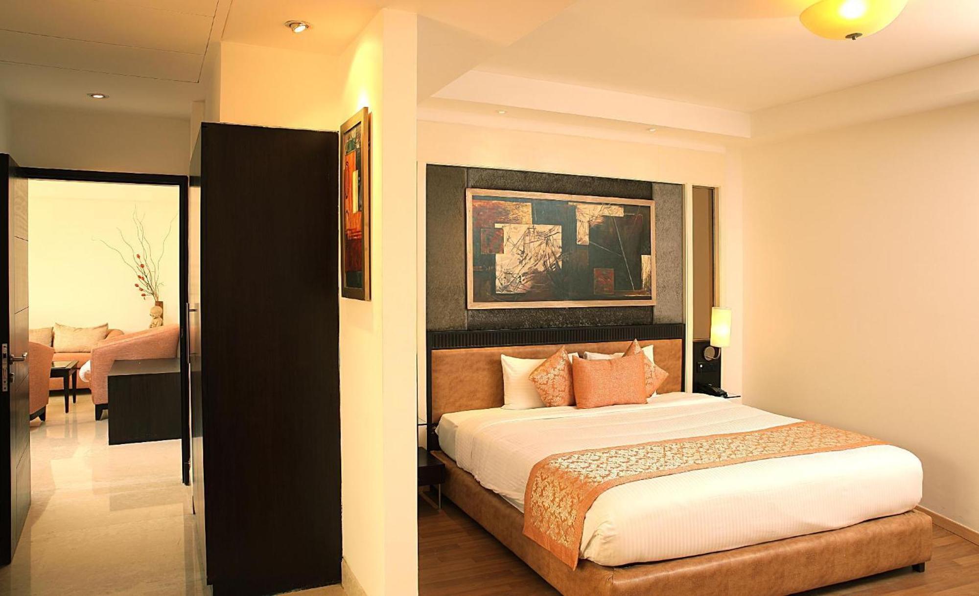 Inde Hotel Vista Woods Huda City Centre, غورغاون المظهر الخارجي الصورة