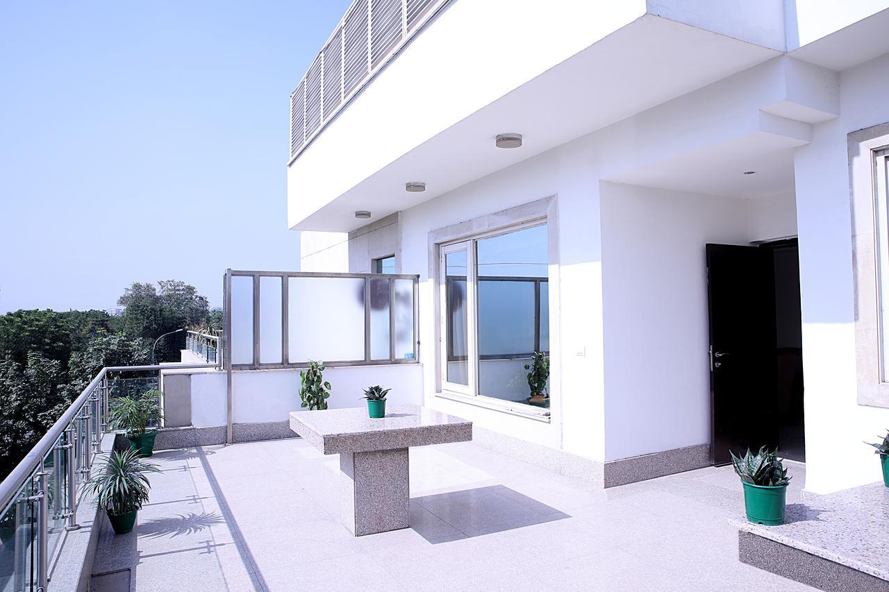 Inde Hotel Vista Woods Huda City Centre, غورغاون المظهر الخارجي الصورة