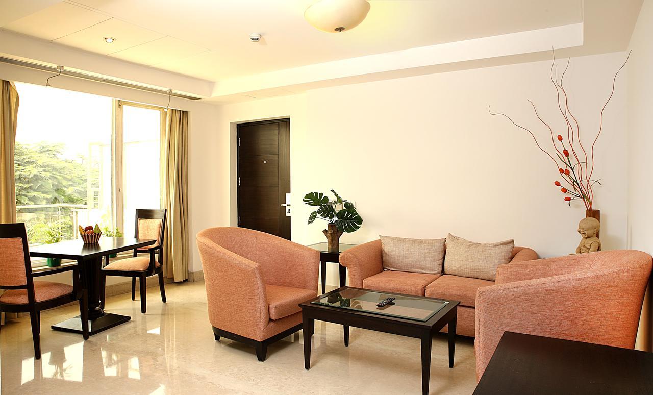 Inde Hotel Vista Woods Huda City Centre, غورغاون المظهر الخارجي الصورة