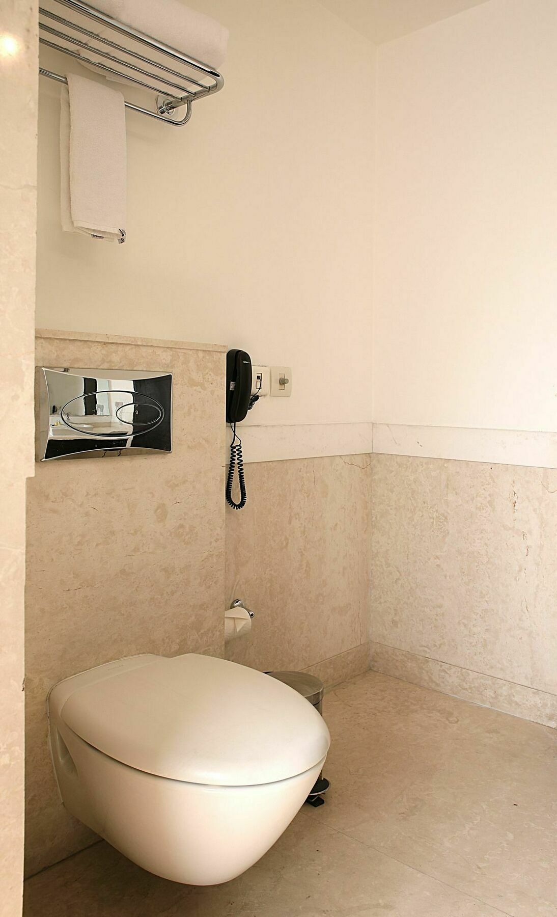 Inde Hotel Vista Woods Huda City Centre, غورغاون المظهر الخارجي الصورة