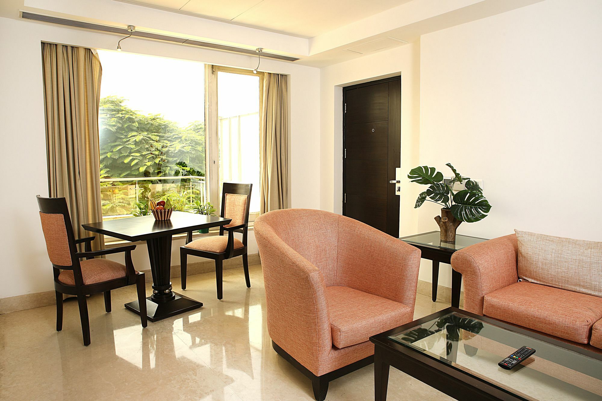 Inde Hotel Vista Woods Huda City Centre, غورغاون المظهر الخارجي الصورة