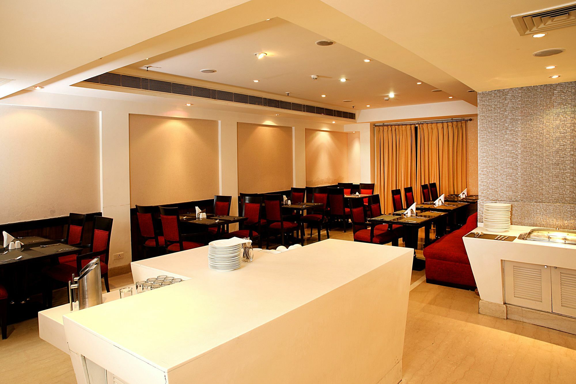 Inde Hotel Vista Woods Huda City Centre, غورغاون المظهر الخارجي الصورة