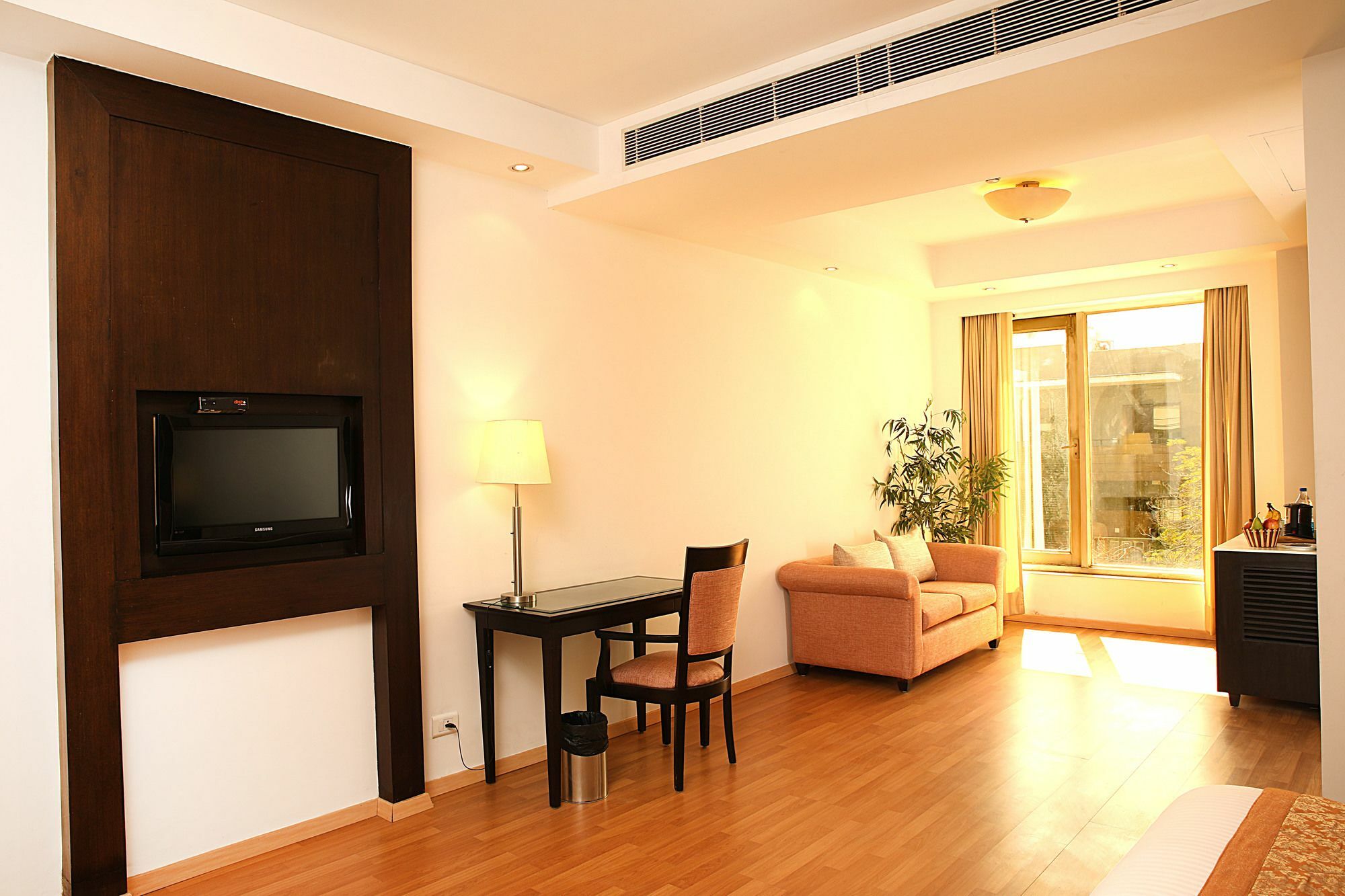 Inde Hotel Vista Woods Huda City Centre, غورغاون المظهر الخارجي الصورة