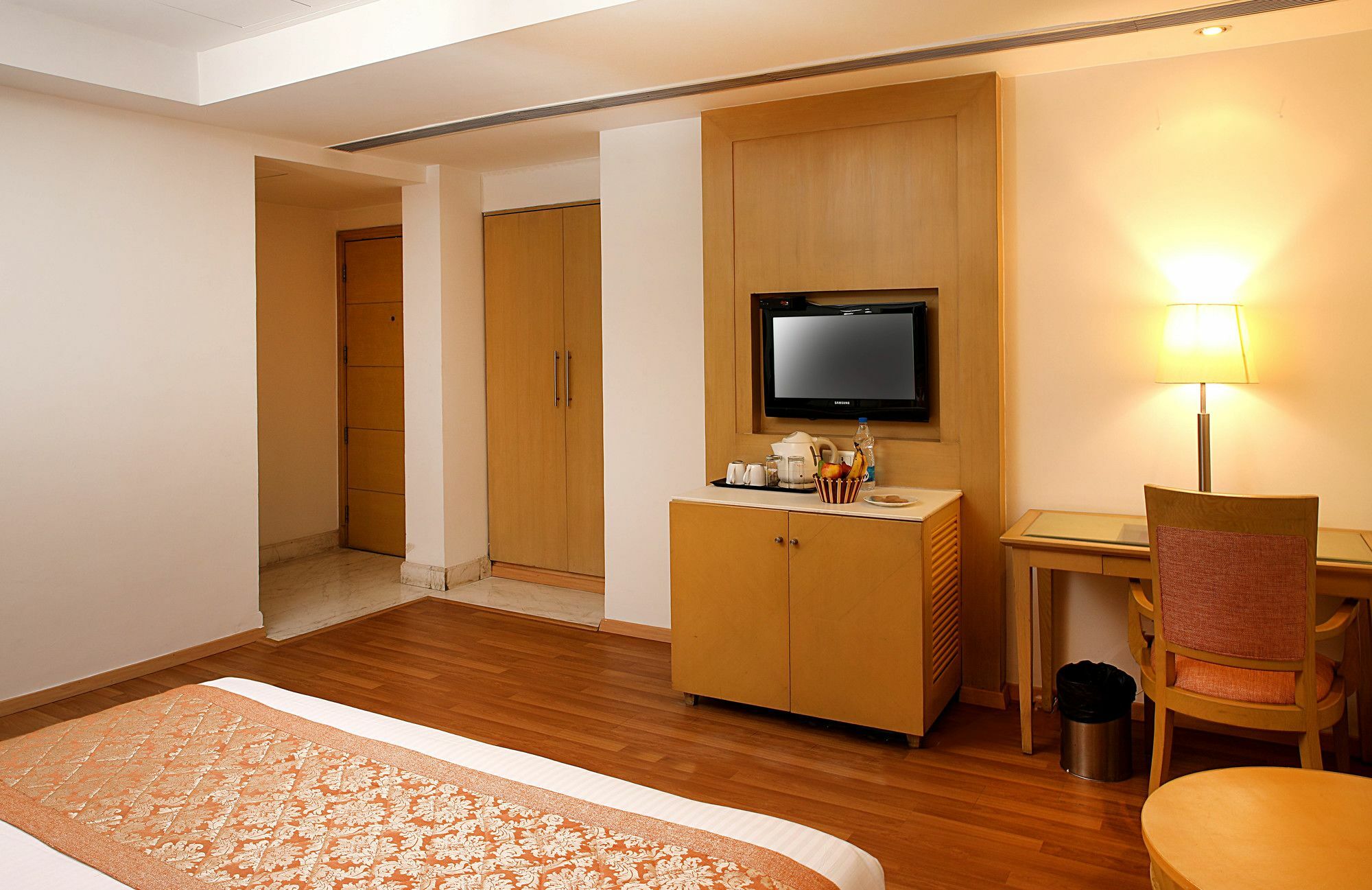 Inde Hotel Vista Woods Huda City Centre, غورغاون المظهر الخارجي الصورة