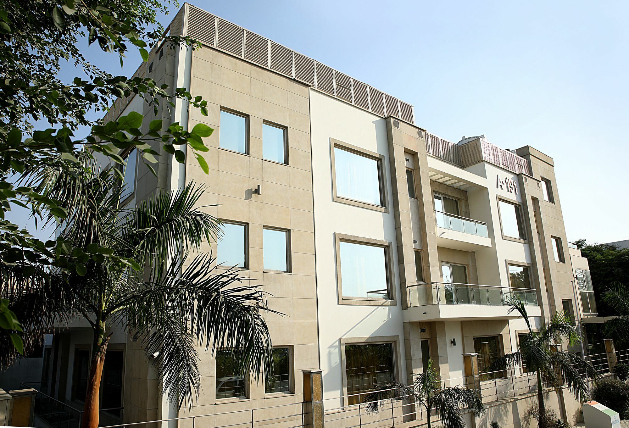 Inde Hotel Vista Woods Huda City Centre, غورغاون المظهر الخارجي الصورة